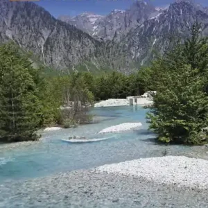 Trending The Rough Guide to Albania: Travel Guide with eBook
